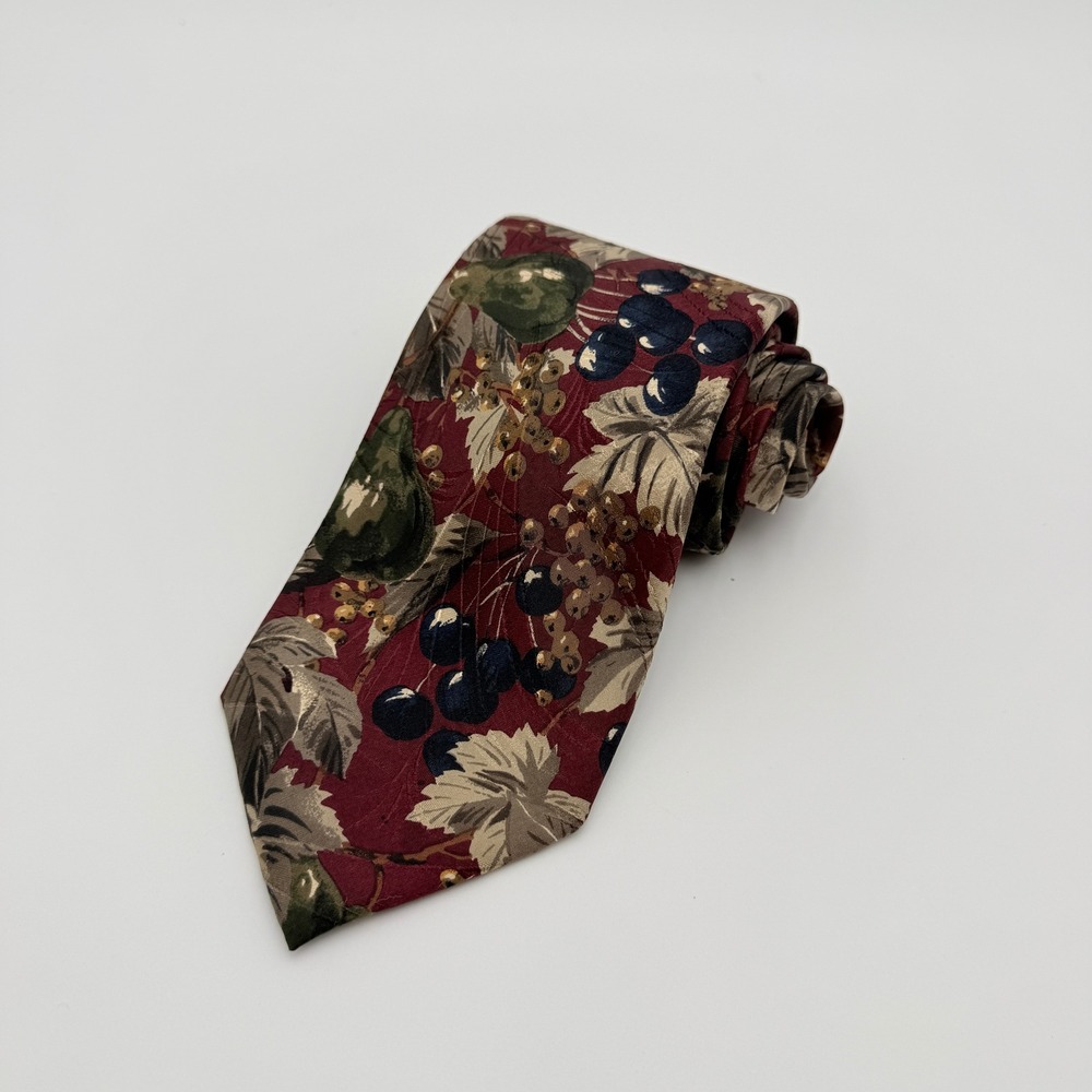 Vintage Lands End Silk Necktie Mens Fruit Leaf Pattern Classic 57.25x3.5 USA EUC